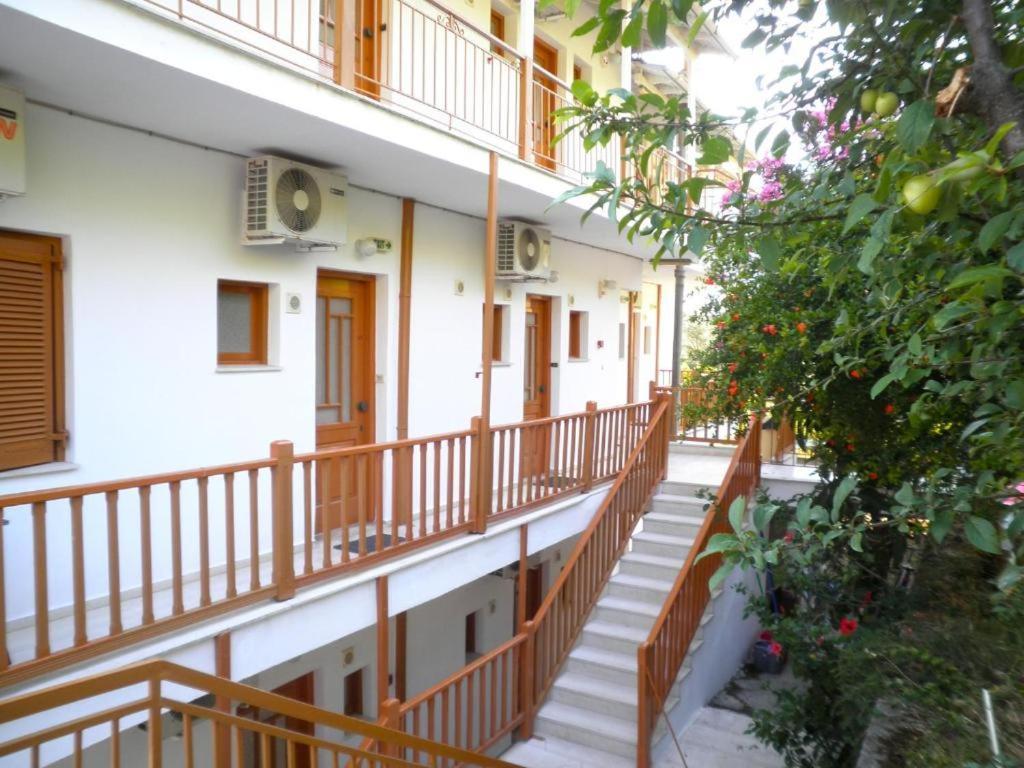 Kostas Studios II Vassiliki Esterno foto